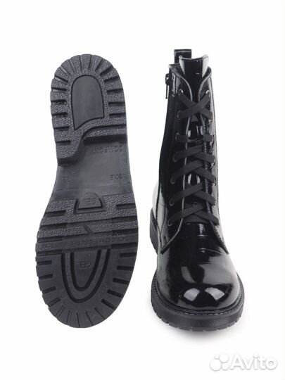 Новые стильные ботинки BOS