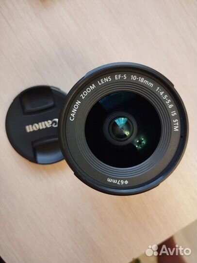 Зеркальный фотоаппарат Canon 600D (комплект)