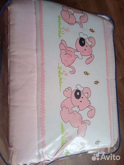 Бортики в детскую кроватку для девочки