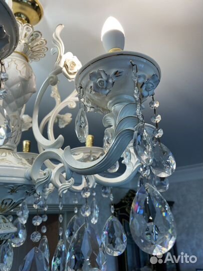 Люстра фарфоровая