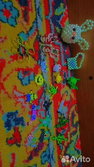 Фигурки из бисера и тд с