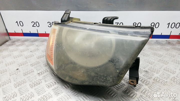 Фара Mitsubishi L200 (2006-2015)