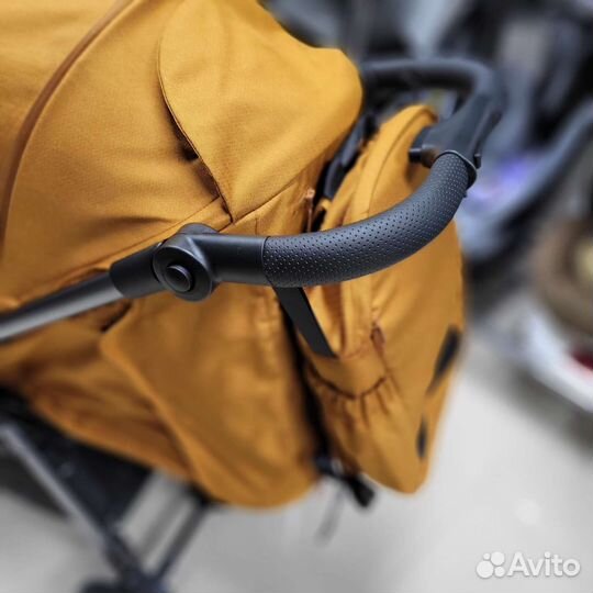 Прогулочная коляска Bubago Cruz v2 миндаль