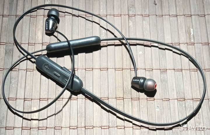 Bluetooth гарнитура Sony WI-C310