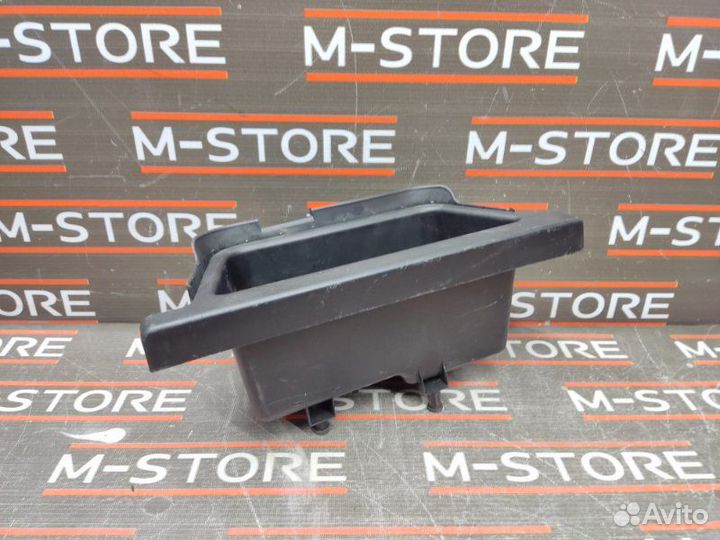 Бардачок задний Bmw X5 E70 N52B30 2007