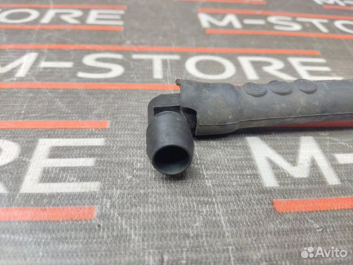 Шланг водостока передний левый Bmw X5 E70 N52B30