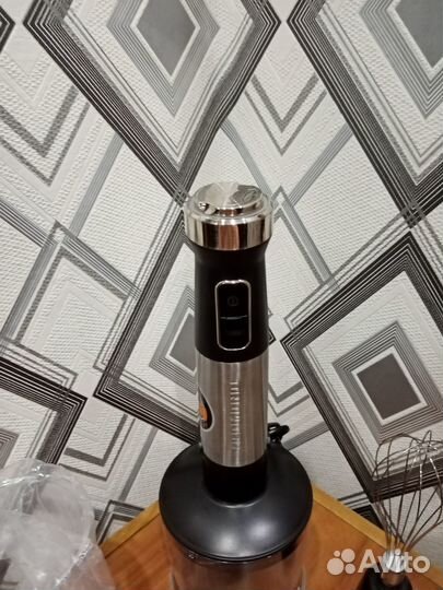 Новый Блендер Redmond RHB-2954