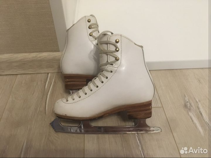 Фигурные коньки Jackson Freestyle