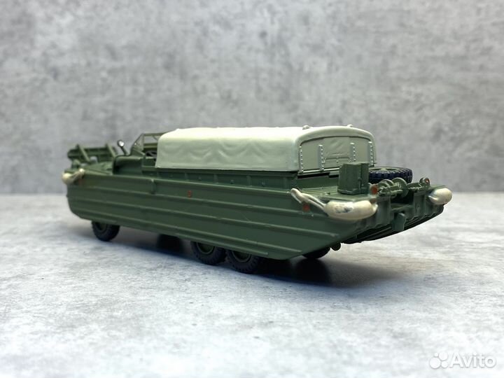 Коллекционная модель dukw-353 амфибия 1:72