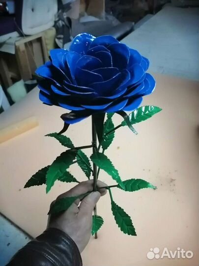 Роза из металла