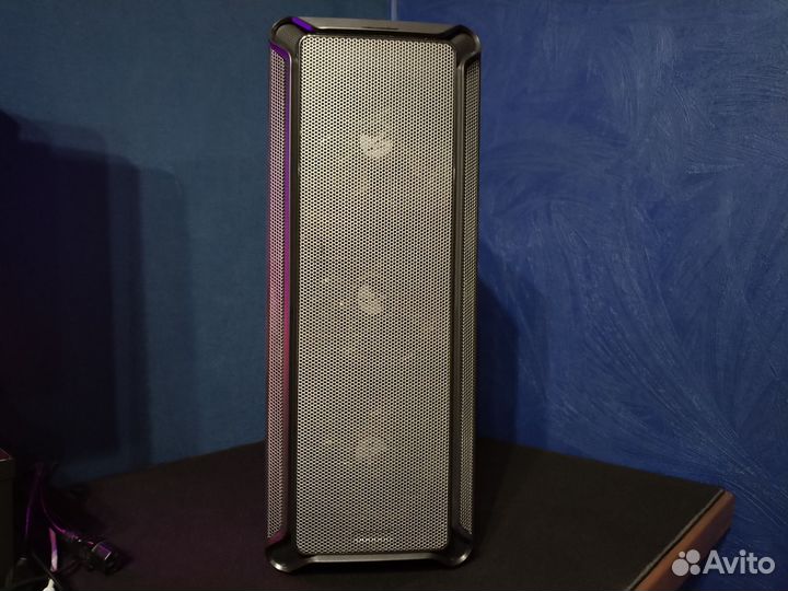 Корпус Zalman I3 + 4 вентилятора с подсветкой