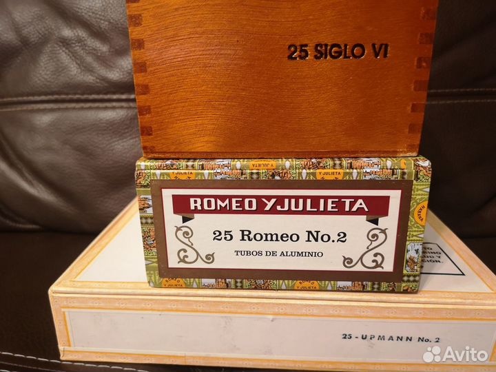 Три коробки из под Кубинских сигар