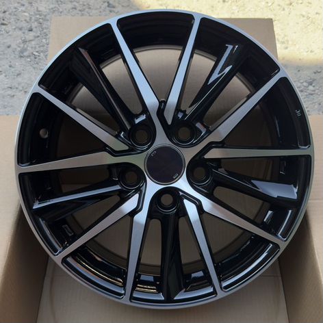 Литые диски Sakura Wheels 181 6.5×R16 5×114.3