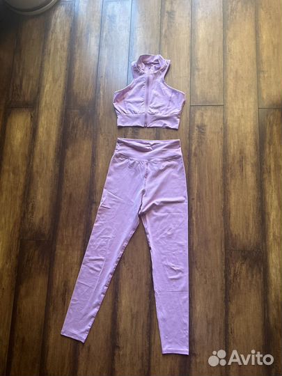 Костюм для йоги и фитнеса