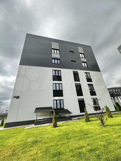 2-к. квартира, 76,5 м², 1/5 эт.