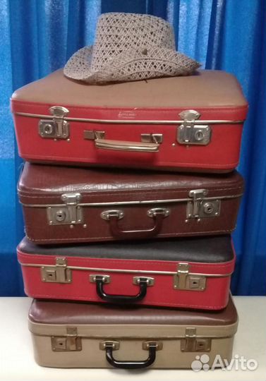 Кейсы для мужских побрякушек и женских безделушек)