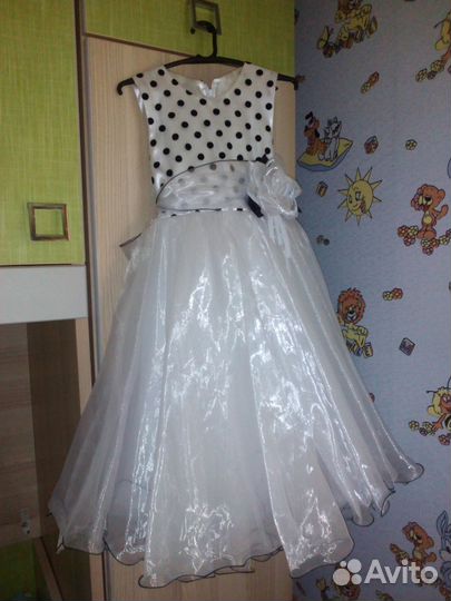 Платье на девочку