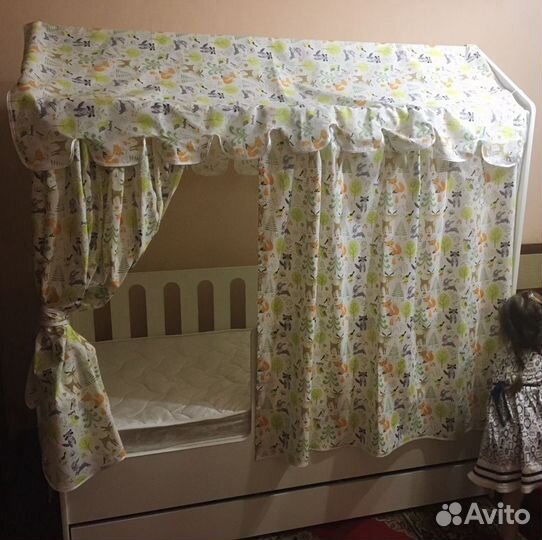 Детская кровать домик в наличии