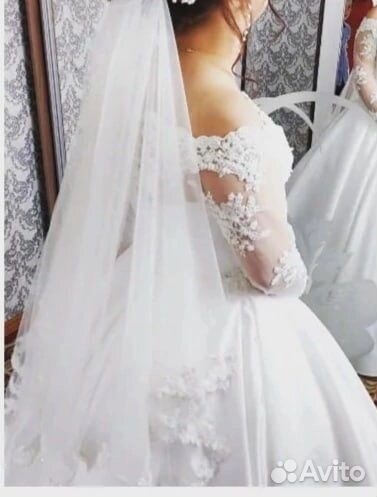 Свадебное платье