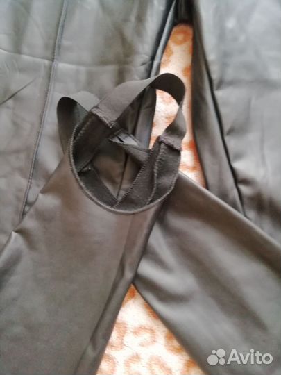 Леггенсы экокожа на штрипках