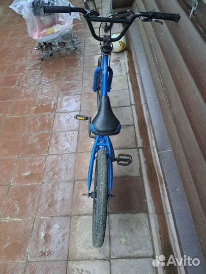 Трюковой велосипед BMX