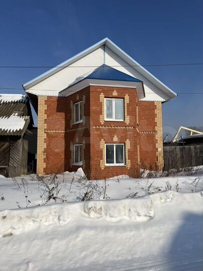 Дом 270 м² на участке 15 сот.