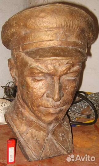 Бюст Панфилов Иван Васильевич