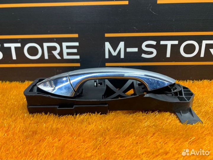 Ручка двери внешняя передняя левая Mercedes-Benz