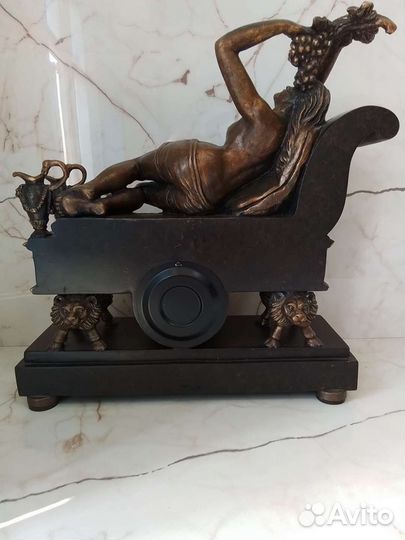 Часы настольные