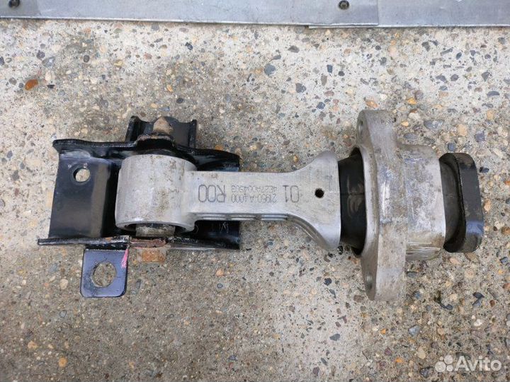 Подушка опора двигателя задняя Kia Soul хэтчбек