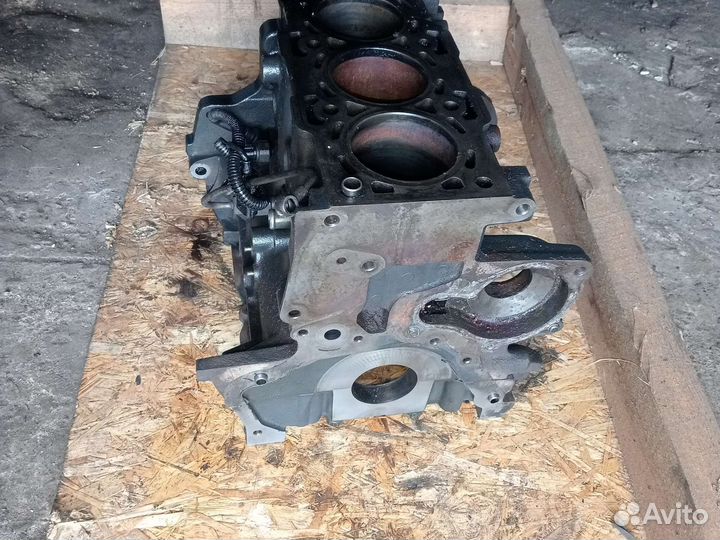 Блок цилиндров Hyundai Matrix D3ER