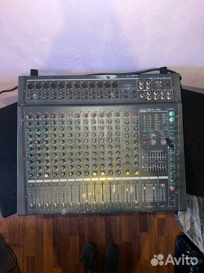 Акустическая система JBL JRX115 с активным пультом