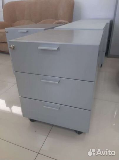 Тумба, тумба металлическая, тумба на колёсах