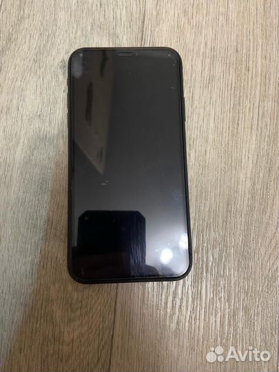 iPhone Xr, 64 ГБ