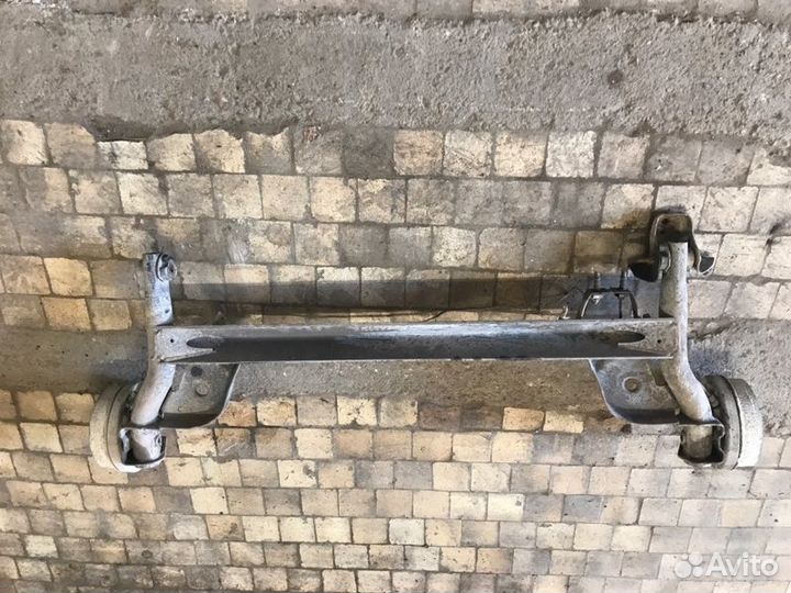 Балка подвески задняя Renault Symbol Clio K7JA700