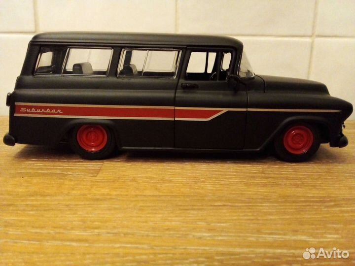 Модель автомобиля 1/24