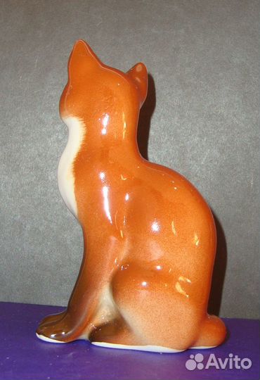 Фарфоровая статуэтка. Лиса. лфз