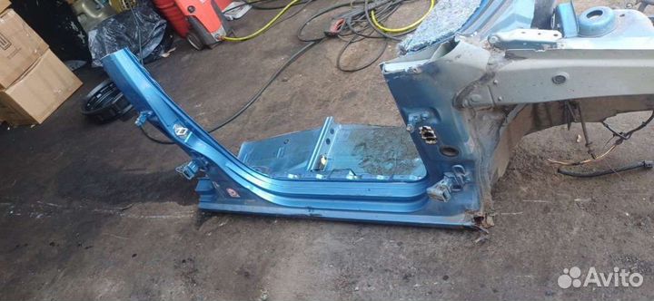 Порог правый Volkswagen Polo 4 2006