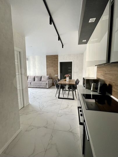 4-к. квартира, 72,6 м², 10/25 эт.