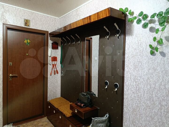 2-к. квартира, 52 м², 3/5 эт.