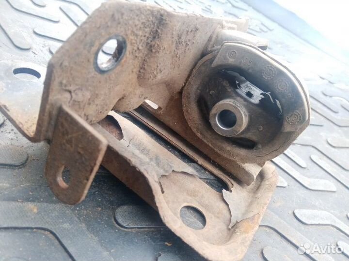 Подушка двигателя Lifan Solano 620 LF481Q3 2011