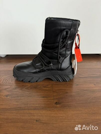 Ботинки женские зимние