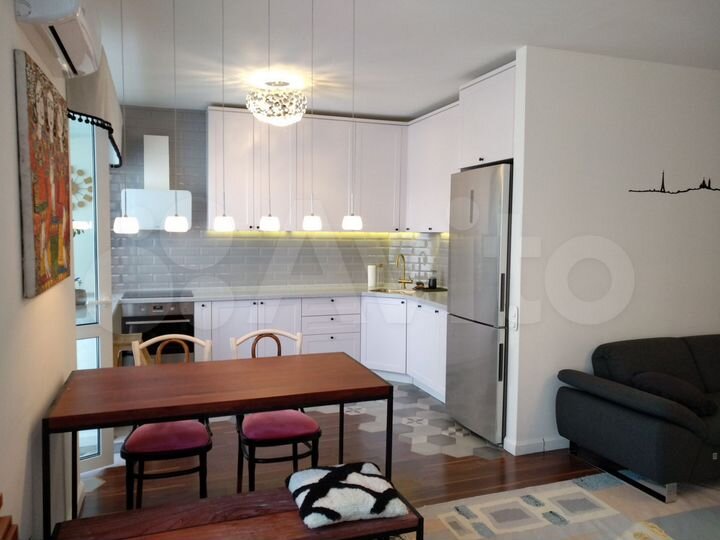 3-к. квартира, 105 м², 5/5 эт.