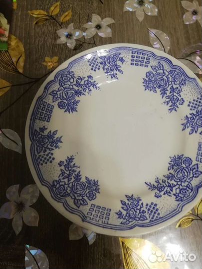 Тарелки ссср, конфетница Гжель, вазы Хрусталь