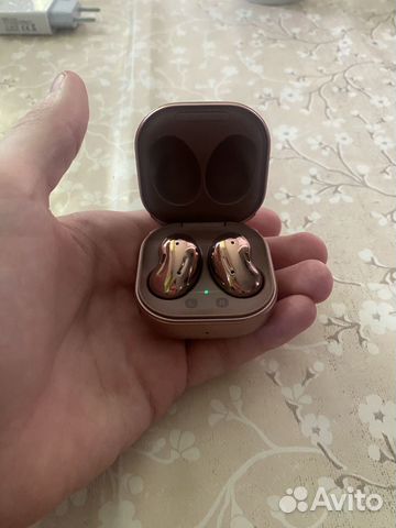 Наушники samaung galaxy buds live
