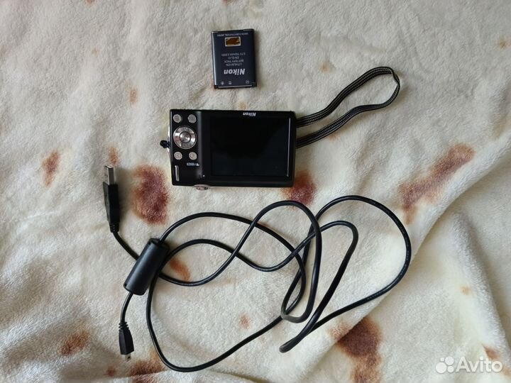 Компактный фотоаппарат nikon