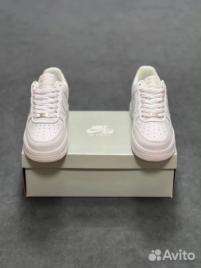 Кроссовки nike air force 1 luxe