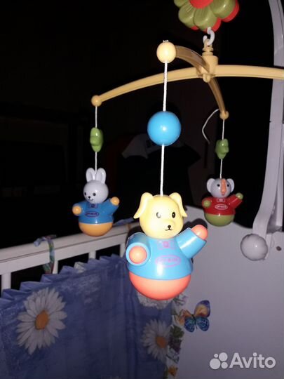 Мобиль для детской кроватки