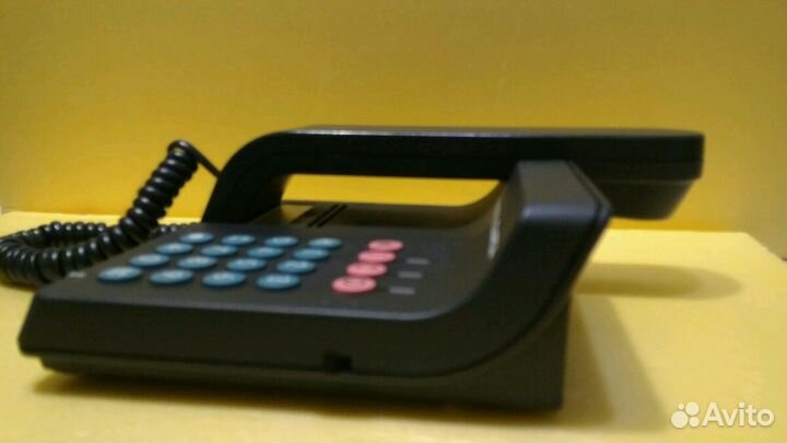 Телефон