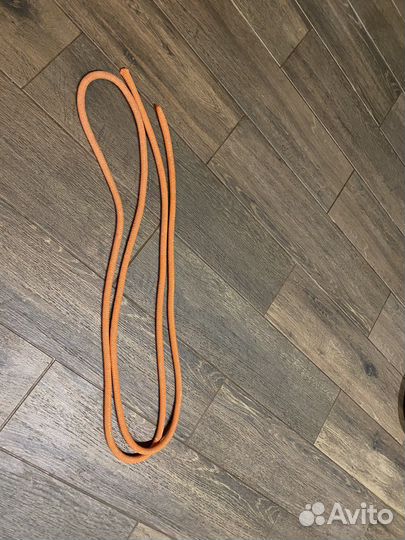 Гимнастическая скакалка